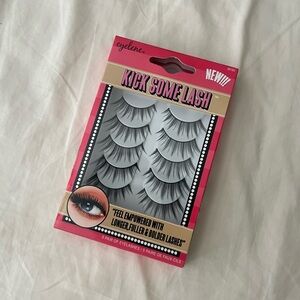 Kick Some Lash Black Eyelashes